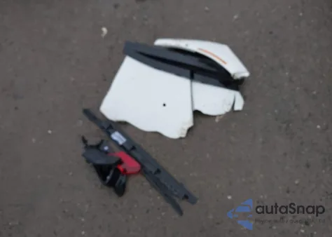 2025 BMW M3 Competition xDrive z USA, uszkodzony, nr VIN WBS33HJ02SFT72756